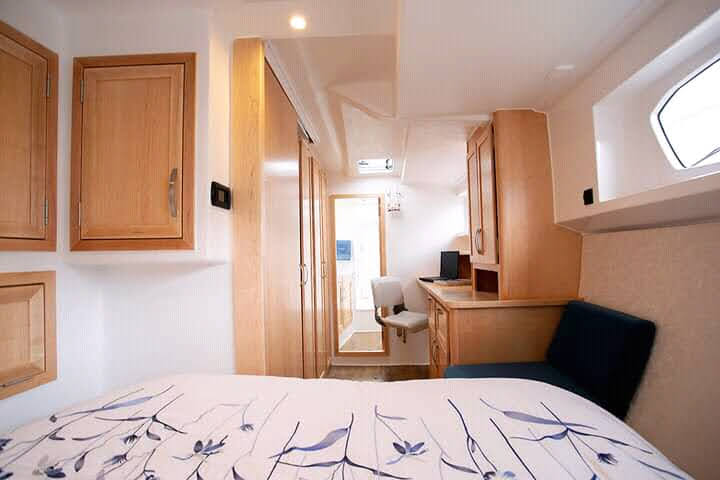 whatsapp image 2025 11 06 at 19.48.44 89c70aad